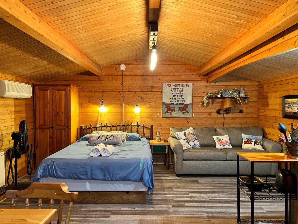 Lakeshore Lily Pad Hayward Esterno foto